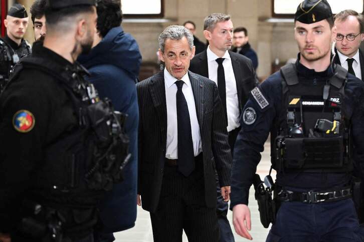 Nicolas Sarkozy, a su llegada el tribunal de París.