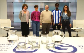 La Diputación de Gipuzkoa y SOS Racismo han presentado hoy en Donostia la quinta edición del programa Izan Harrera.
