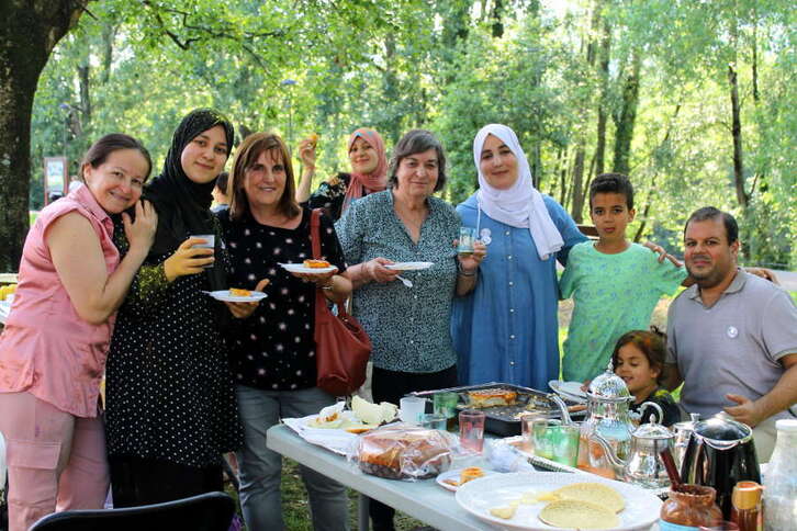 Familia Laguna programak bertako eta etorri berri diren familiak elkartzea du helburu.