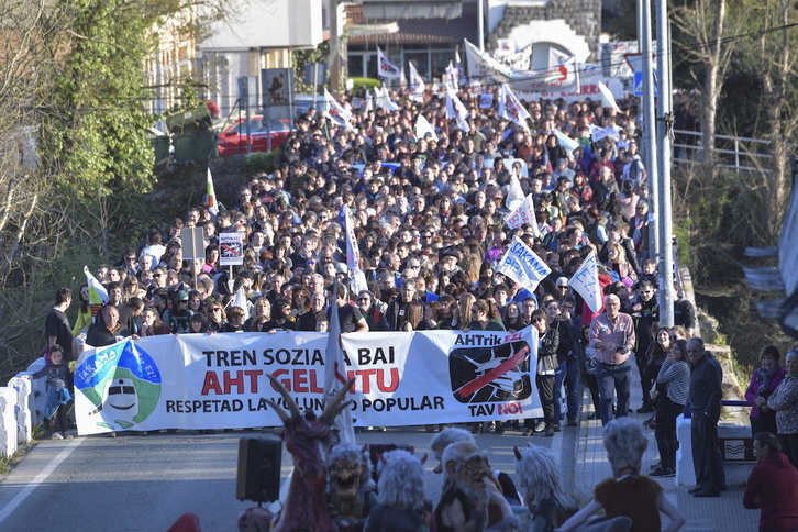 Imagen de archivo de una manifestación contra el TAV en Altsasu.
