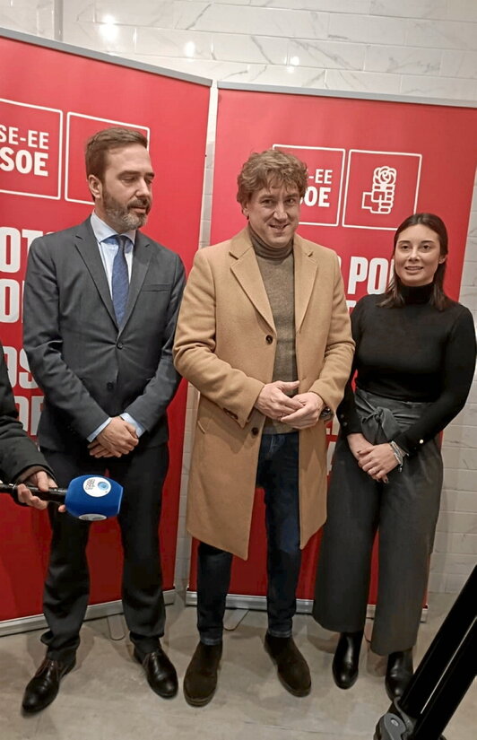 El PSE inauguró una sede electoral en Gasteiz.