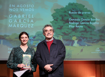 Pilar Reyes, Directora Editorial de la División Literaria de Penguin Random House , junto a Gonzalo García Barcha.