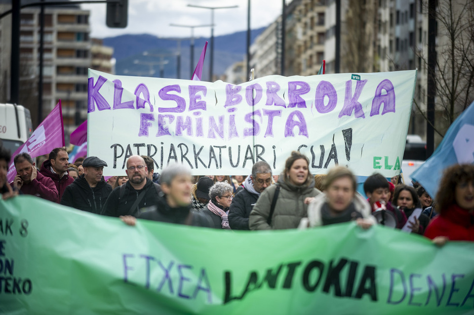 Manifestación celebrada por ELA en Gasteiz sobre el servicio domiciliario.