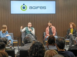 Tapia, Sarmiento, Gurrutxaga y Azuabarrena, durante la charla organizada por Agifes.