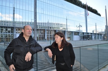 Txetx Etcheverry et Béatrice Molle-Haran se sont retrouvés devant le tribunal de Paris la veille du procès.