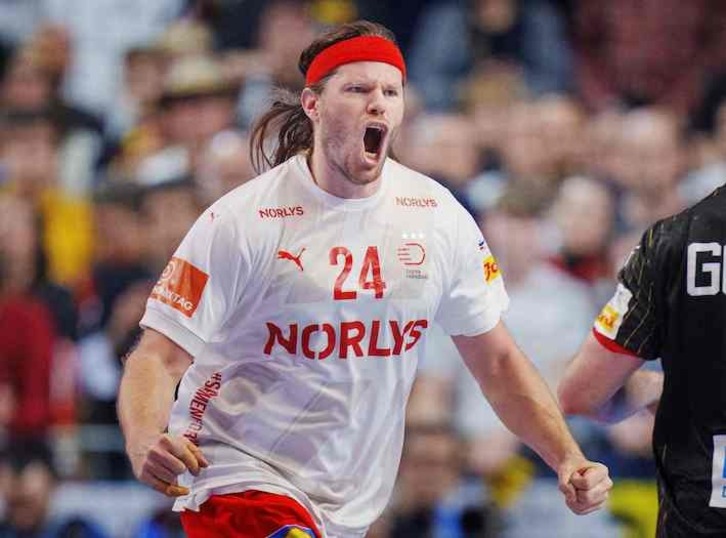 Imagen icónica de Mikkel Hansen, con su cinta en el pelo, que ya no se podrá ver más.