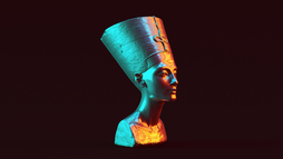 Nefertitiren bustoa indusketa batean aurkitu zuten 1912an.