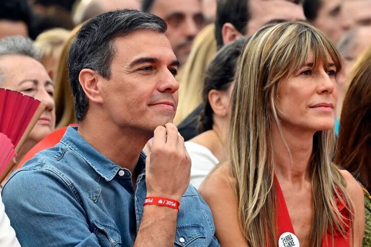 Pedro Sánchez junto a su esposa, Begoña Gómez, en una imagen de archivo.