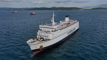 El buque de pasajeros Akdeniz es el que lleva la bandera de Guinea-Bisáu.