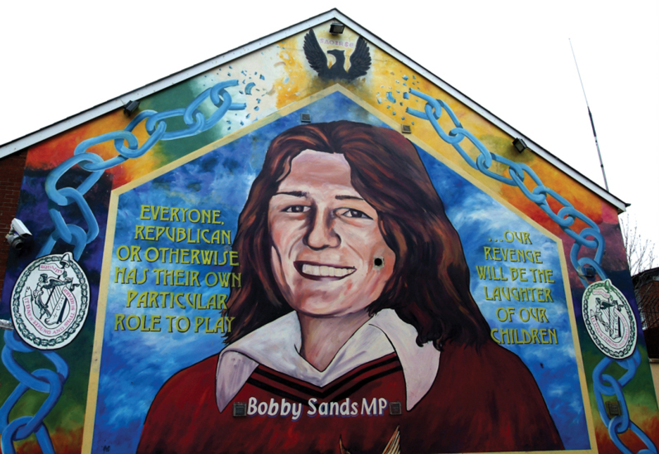 Mural que recuerda a Bobby Sands en Belfast.