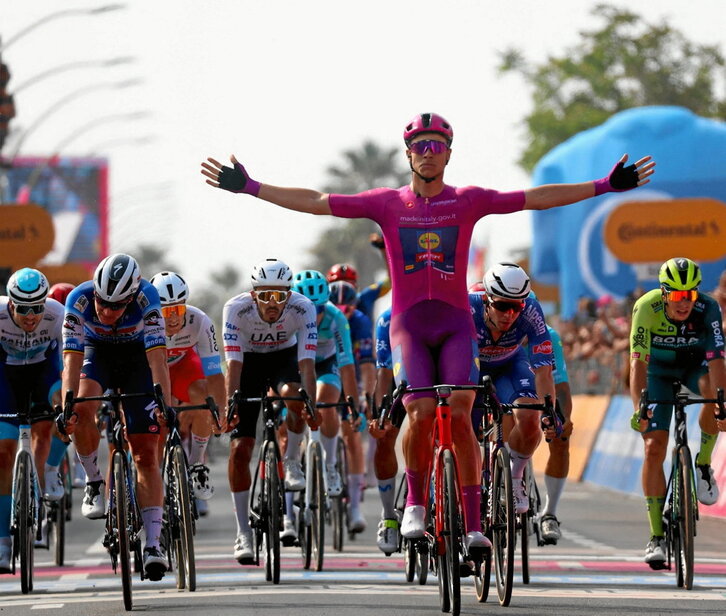 Jonathan Milan se convirtió en el primer velocista que repite victoria en este Giro.
