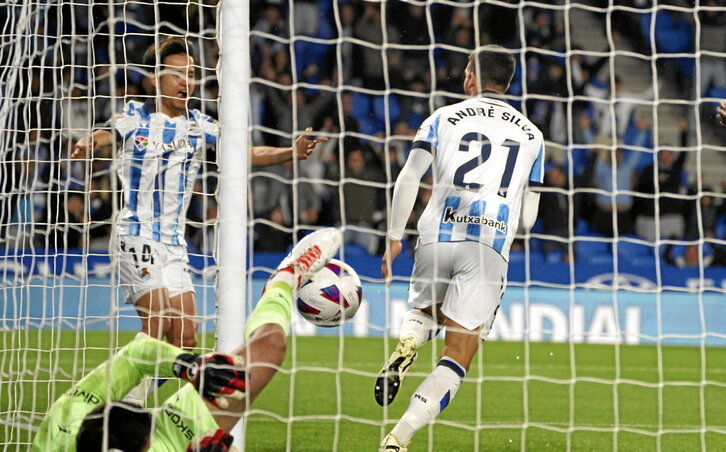 André Silva marcó su cuarto gol de la temporada, tercero en Liga, tras rematar un perfecto y complicado servicio de Kubo.