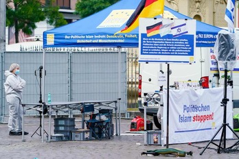Escenario del acto del activista anti-Islam donde ha tenido lugar el ataque con cuchillo, en Mannheim.