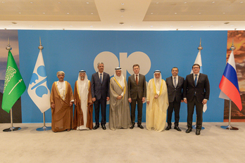 Cumbre semestral de la OPEP+ celebrada en Riad, Arabia Saudí.