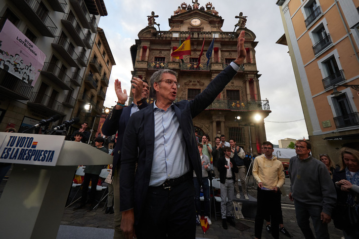 El PP ya trajo el jueves pasado a Feijóo a Iruñea, para clamar contra la moción de censura en su ayuntamiento.