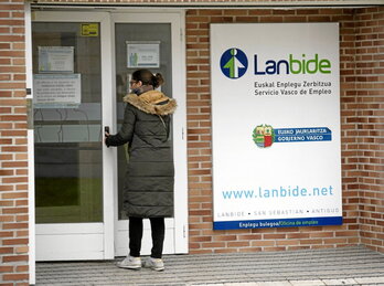 Oficina de Lanbide en Donostia.