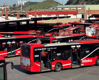  Cocheras de Bilbobus con servicios minimos bloqueados. 