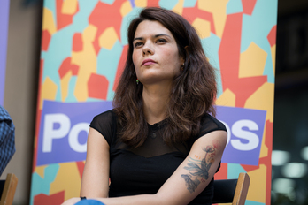 La madrileña Isa Serra, en un acto electoral. Ha representado a Podemos en el principal debate de campaña en Euskal Herria.