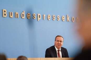 Rueda de prensa del ministro alemán de Defensa, Boris Pistorius, este miércoles en Berlín.