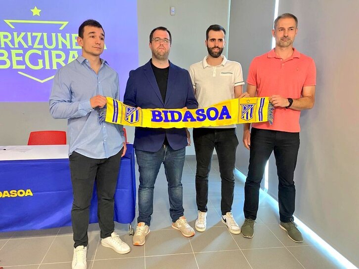 El nuevo cuerpo técnico de Bidasoa-Irun, con Alex Mozas al frente.