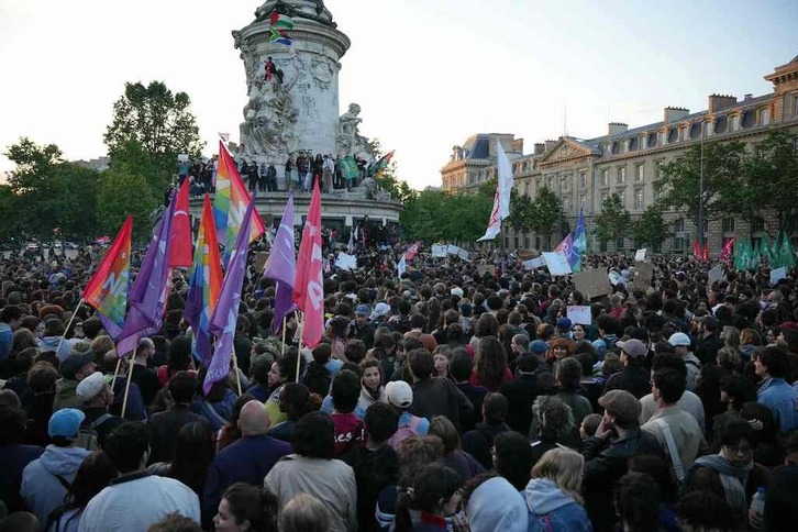 Una de las movilizaciones para reclamar unidad de acción contra la extrema derecha celebradas esta semana en la plaza de la República, en París.