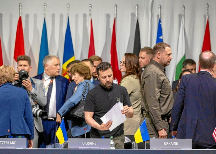El presidente ucraniano, Volodimir Zelenski, al término de la reunión.
