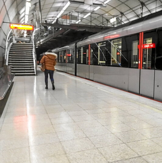 Estación de Metro Bilbao.