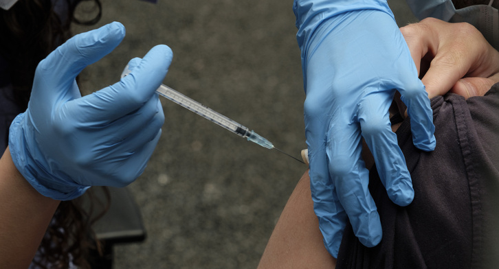 Inoculación de una vacuna, en una imagen de archivo. 