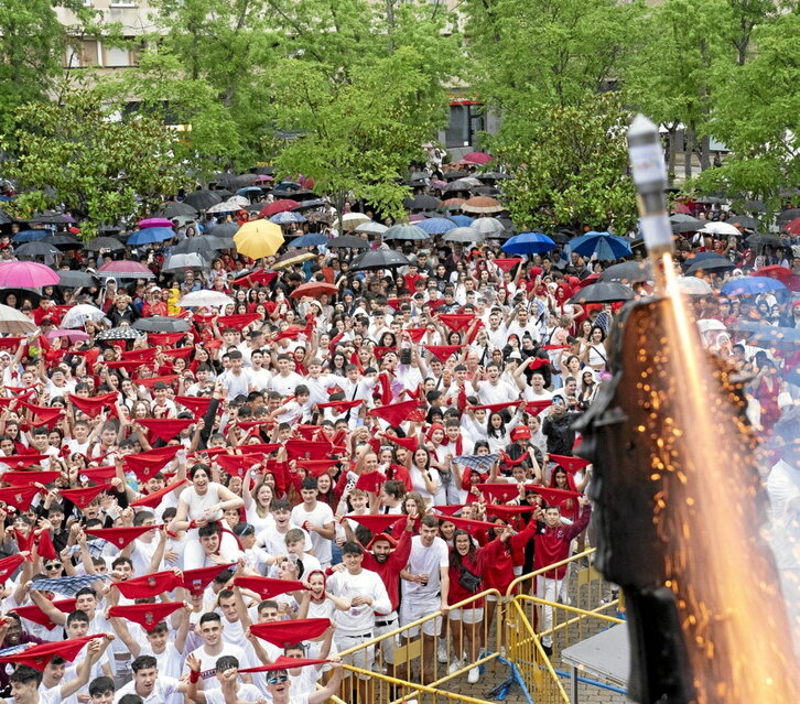 Barañaingo festazaleak, txupinazoa bota zuten momentuan, iaz.