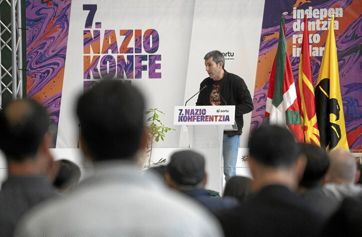 Arkaitz Rodriguez, Sortuko idazkari nagusia, alderdiak Agurainen egin zuen Konferentzia Politikoan.