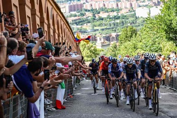 Un momento de la segunda etapa del Tour.