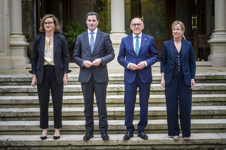 El lehendakari ha recibido en Ajuria Enea al y las diputadas generales de Araba, Bizkaia y Gipuzkoa.