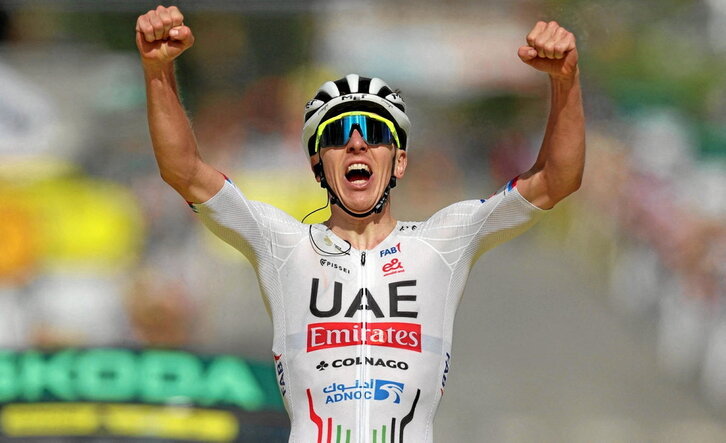 A sus 25 años, Tadej Pogacar logró en Valloire su decimosegunda victoria parcial en el Tour.