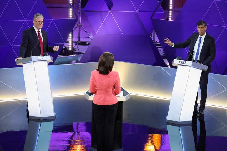 El laborista Starmer y el conservador Sunak, durannte un debate electoral en la BBC. 