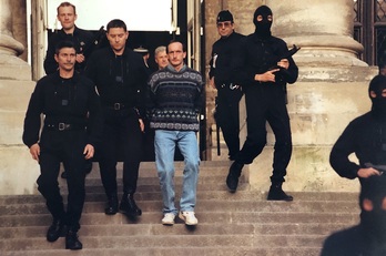 Filipe Bidart, Poitiers-eko epaitegietan 1993an, garaiko argazki ikoniko batean.