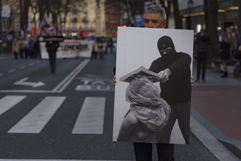 Marcha contra la tortura en Bilbo.