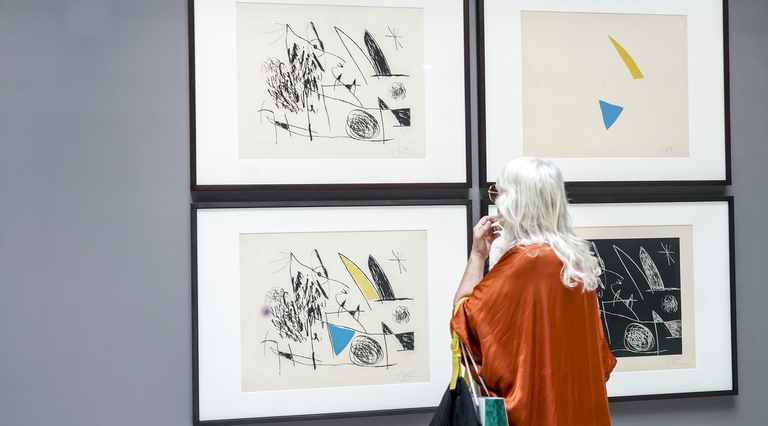 Una de las obras de Miró. Las realizó con objetivo didáctico, para enseñar el proceso del grabado.