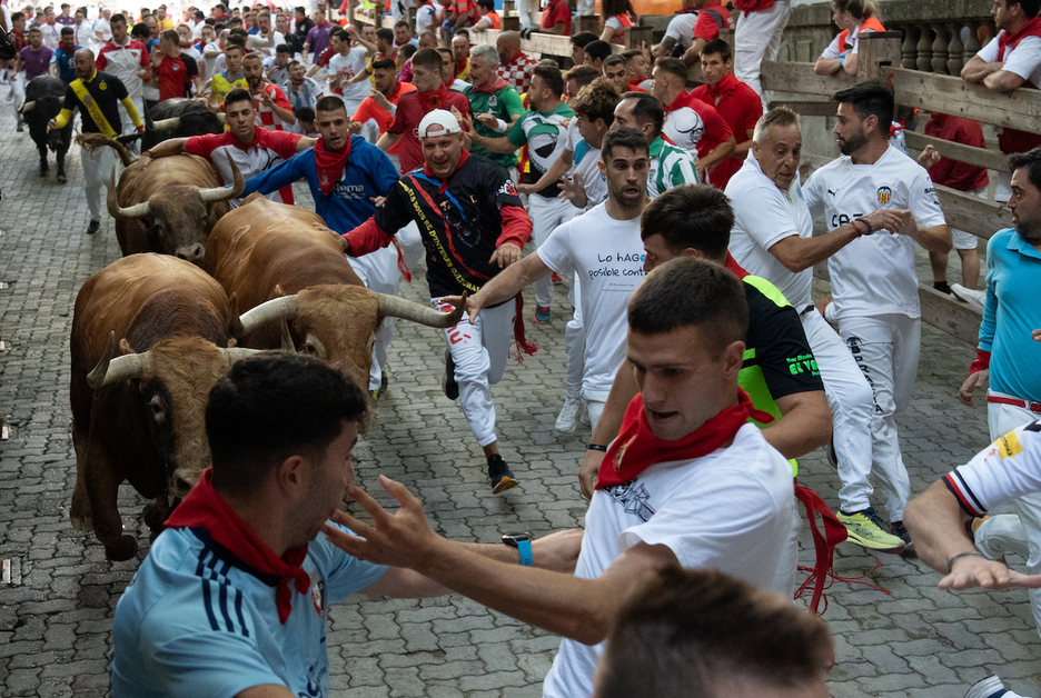 Dos mozos para tres toros.