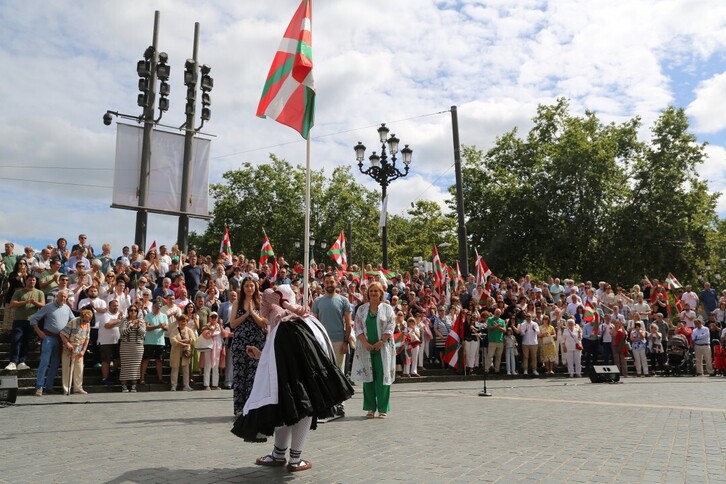 El PNV ha homenajeado la ikurriña 130 años después de su primera izada.