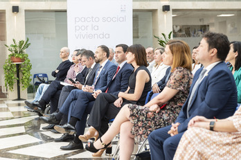 El Pacto Social por la Vivienda se ha reunido este miércoles en Gasteiz.