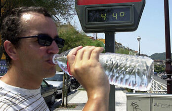 Los termómetros en Bilbo superaron los 44ºC, la ciudad se asó literalmente.