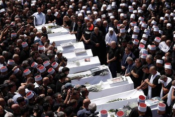 Funeral por los  jóvenes drusos muertos en el ataque con cohetes en Majdal Shams, Altos del Golán anexionados por Israel.