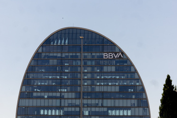 Fachada de la sede de BBVA en Madrid. 