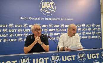 Jesús Santos y Fernando Luján, en la rueda de prensa ofrecida por UGT.