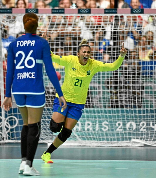 Adriana Cardoso celebra con rabia uno de los goles marcados a la selección francesa.