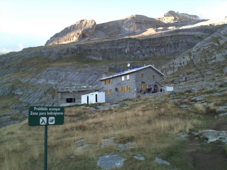 Foto de archivo del refugio de Góriz, en la zona donde ha tenido lugar el fatal accidente.