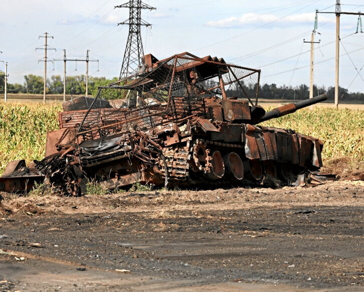 Un tanque destruido en Sudzha, en Kursk