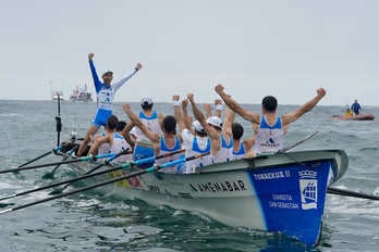 Donostiarrako trainerua, Zarauzko garaipen ospatzen.