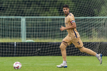 Berrocal ejerció de capitán en el primer amistoso de pretemporada.