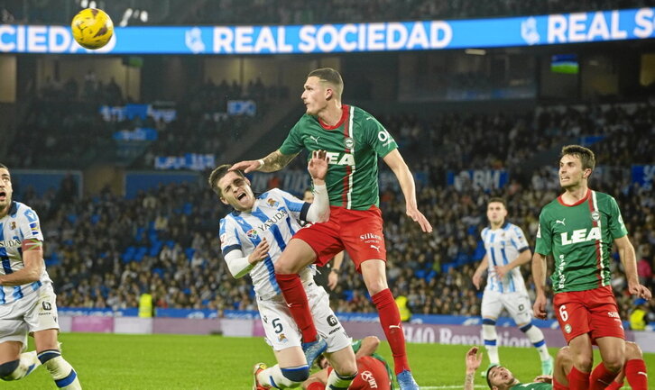 La recuperación de Igor Zubeldia puede ser el mejor «fichaje» para Imanol de cara al derbi.